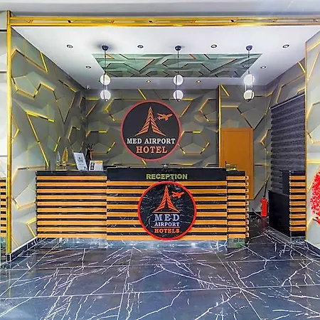 Med Airport 4*